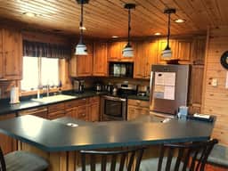 Mountain Lake Cabin near Henry’s Lake! - Image 4