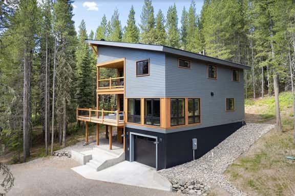 Alpenglow Chalet - Image 1