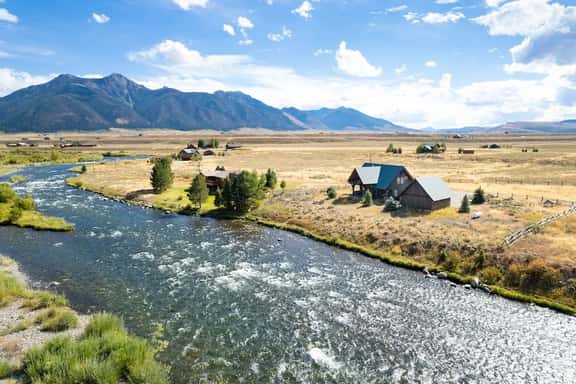 Madison River Retreat - Image 1