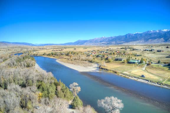 Yellowstone River House - Image 4