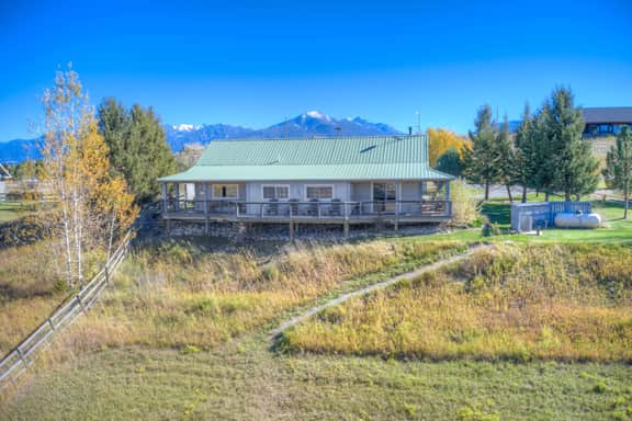 Yellowstone River House - Image 3